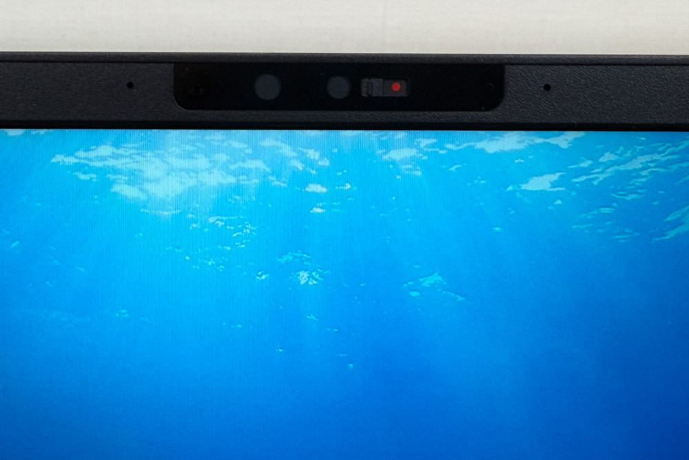 Dynabook RAZY　WEBカメラ　プライバシーシャッターを閉じた状態