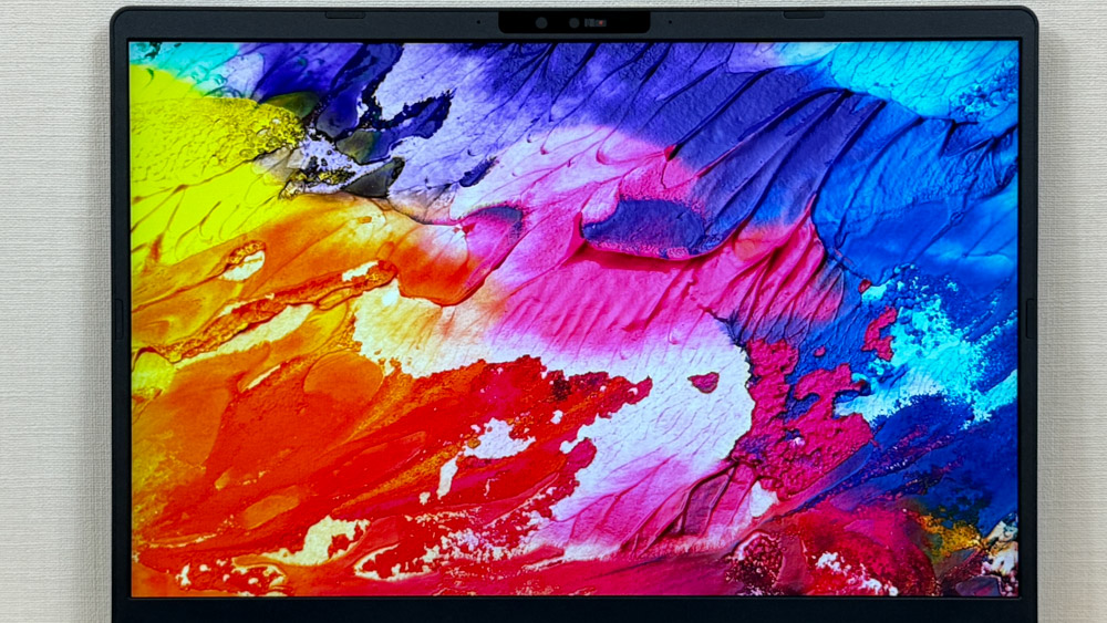 Dynabook RAZY　ディスプレイ色域チェック