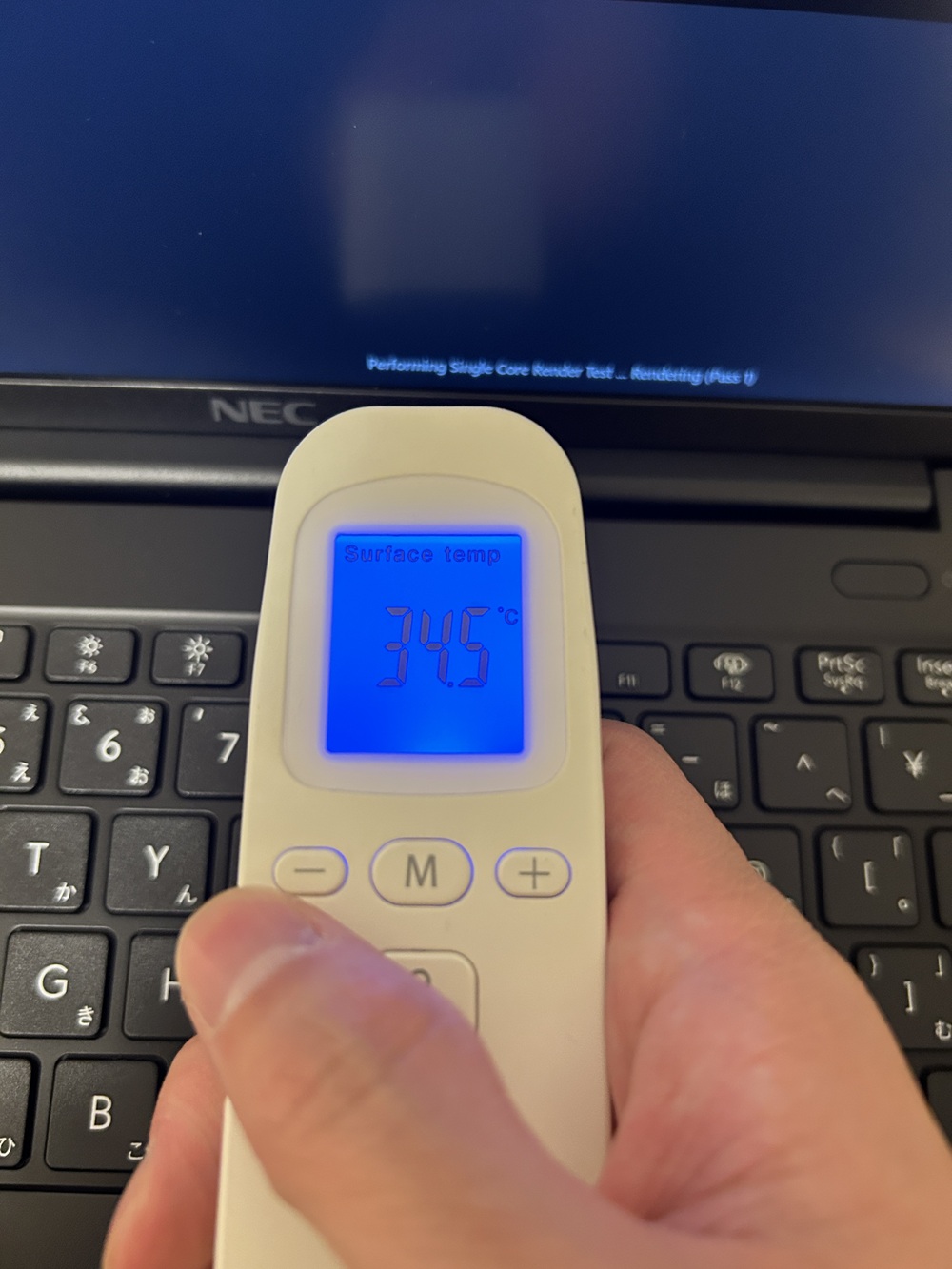 LAVIE Direct N14 Slim 2025年秋モデル　ベンチマーク計測時のPC表面温度