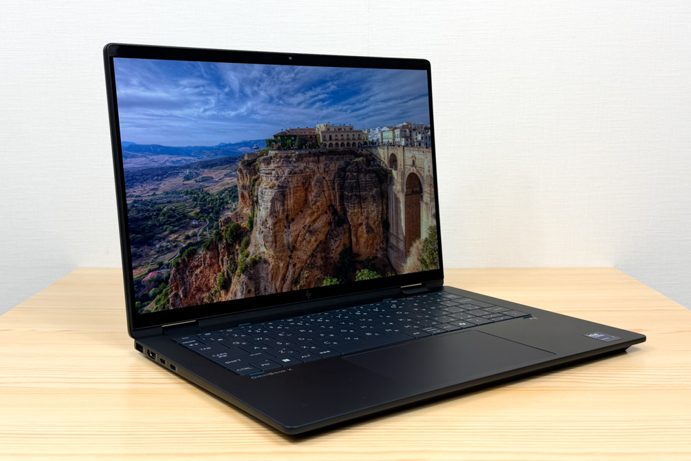 HP OmniBook X Flip 14-fm　ノートブックモード