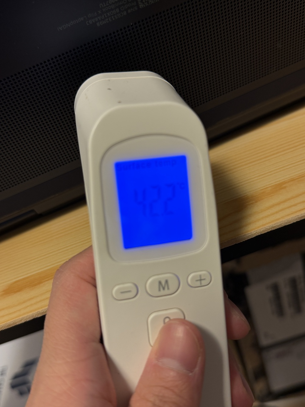 HP OmniBook X Flip 14-fm ベンチマーク計測時のPC底面温度