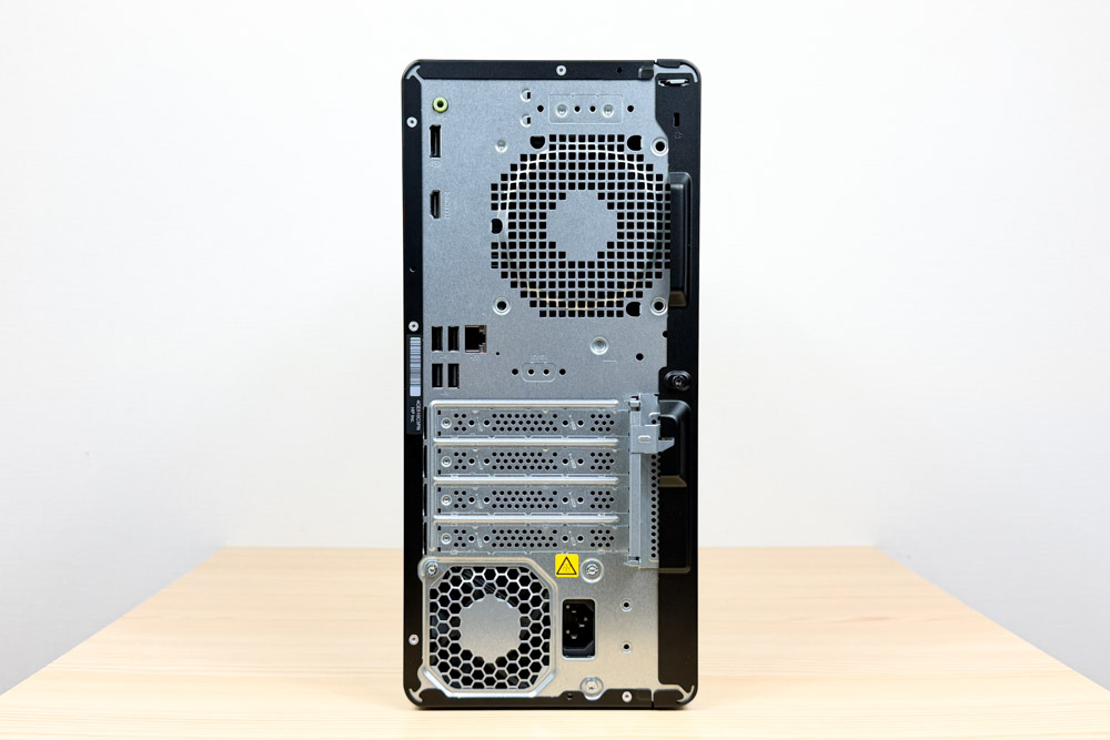 HP OmniDesk (インテル) 背面