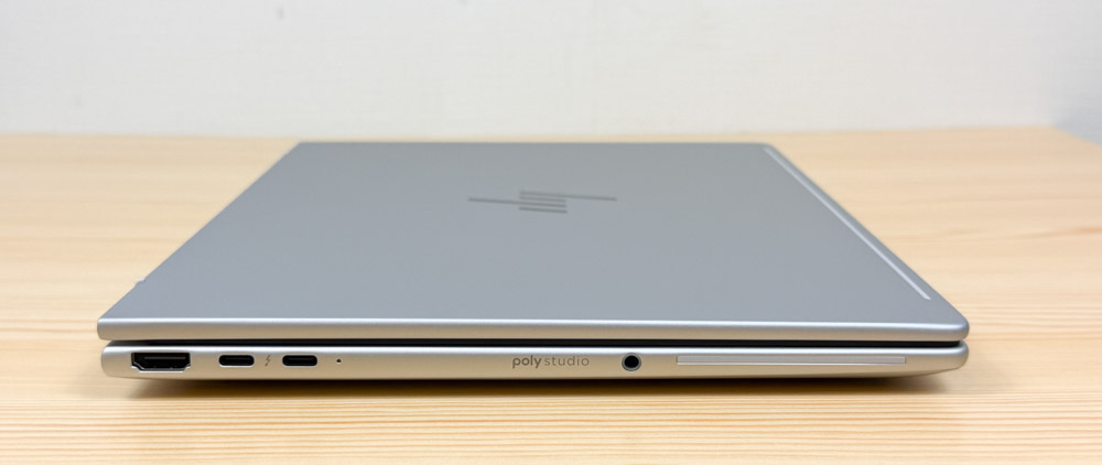HP EliteBook 8 G1a 13 左側面