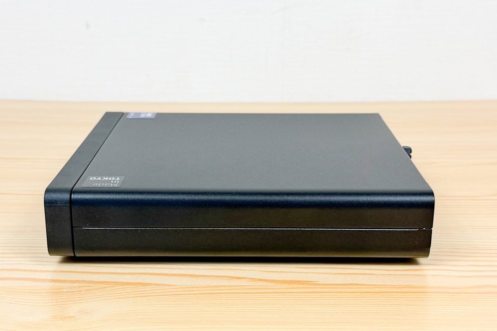 HP ProDesk 4 Mini G1i Desktop AI PC　側面