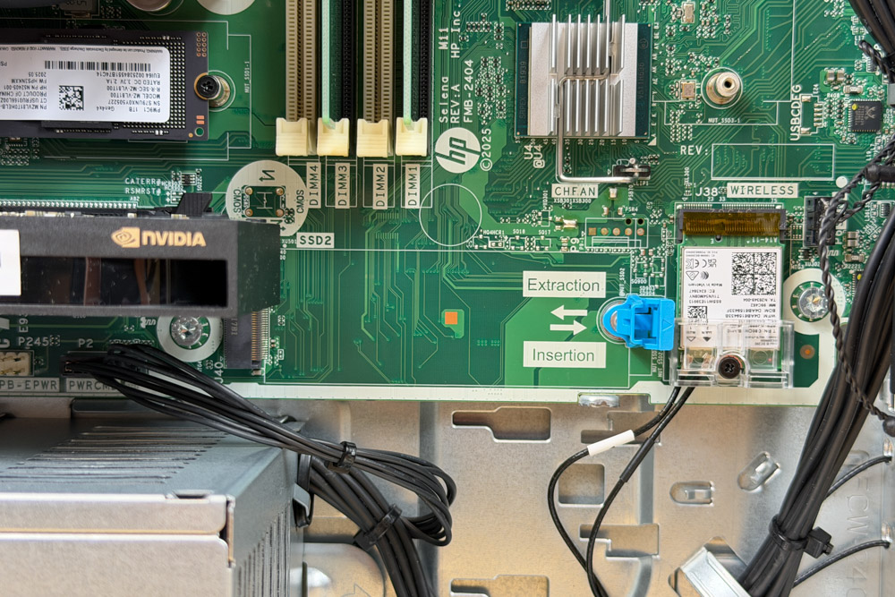 HP EliteDesk 8 SFF G1i Desktop AI PC 筐体内部 M.2スロット