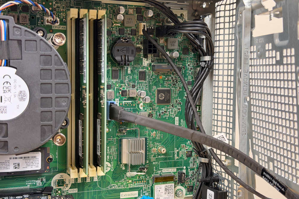 HP EliteDesk 8 SFF G1i Desktop AI PC 筐体内部 メモリスロット M.2スロット