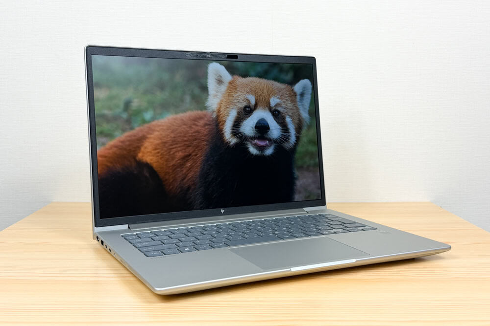 HP EliteBook 6 G1a 14 左斜め前から