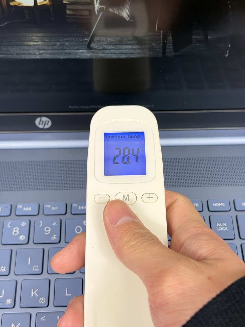 HP OmniBook 5 16-ag ベンチマーク計測時のPC表面温度