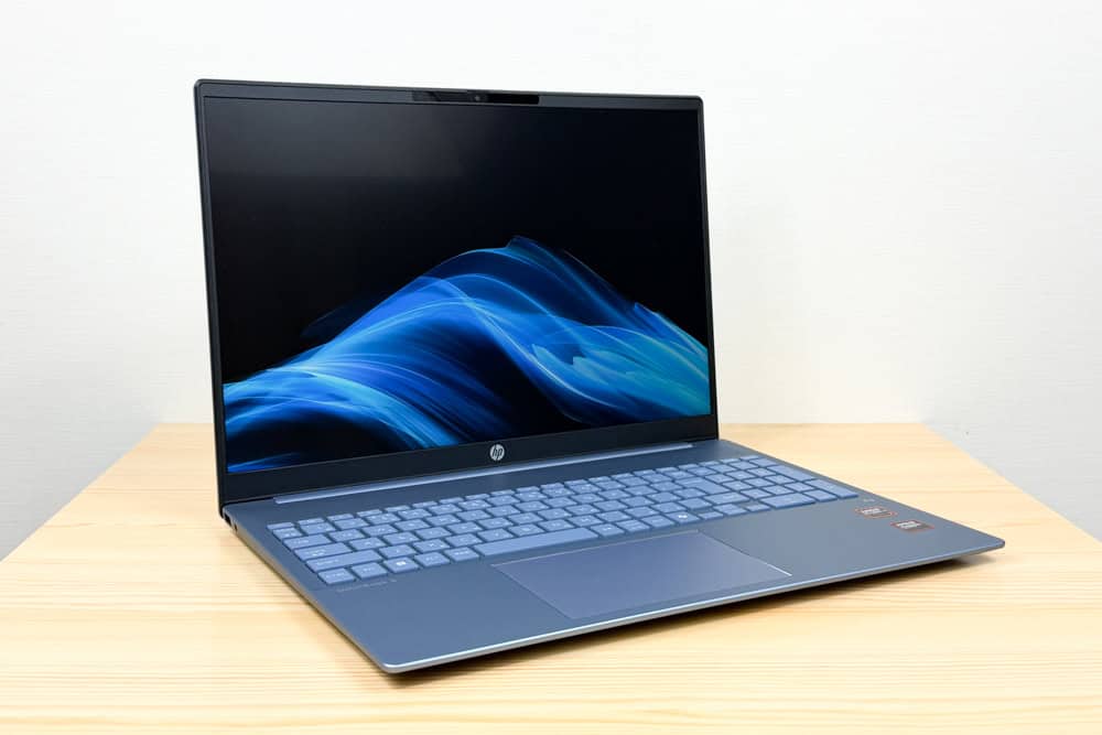 HP OmniBook 5 16-ag 筐体の触り心地