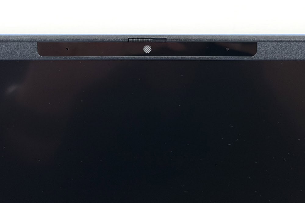 HP OmniBook 5 16-ag Webカメラ　プライバシーシャッターを閉じた状態