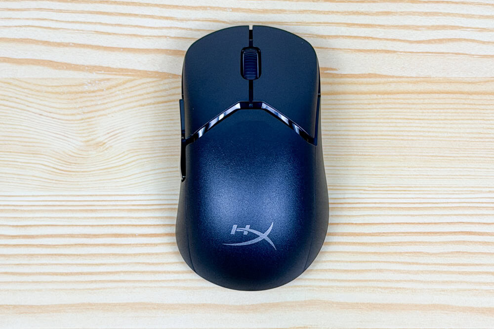 HyperX Pulsefire Saga Pro Wireless ゲーミングマウス 真上うから撮影