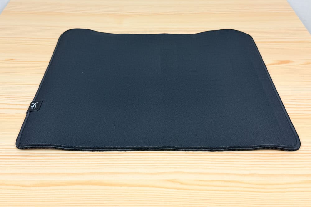 HyperX Pulsefire マウスパッド Mサイズ 30×36×0.3ミリ