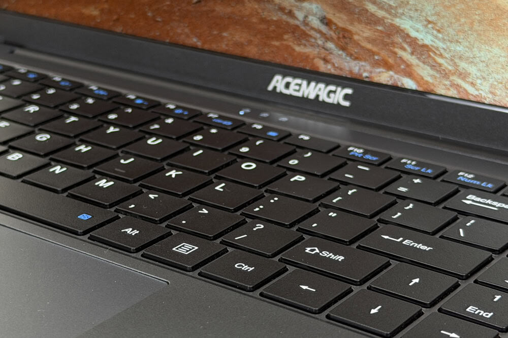 ACEMAGIC LX15PRO Core i5-12600Hモデルのキーボードのズーム