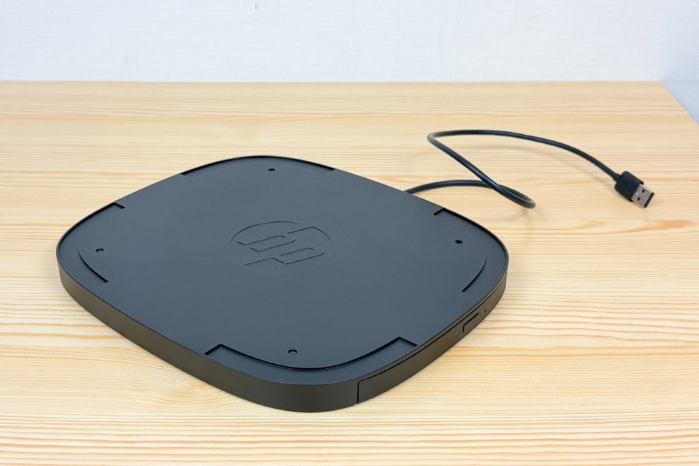 HP ProStudio 4 All-in-One G1i 23.8 inch Desktop AI PCのオプティカルドライブ