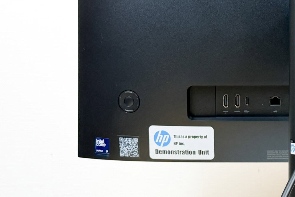HP ProStudio 4 All-in-One G1i 23.8 inch Desktop AI PC　OSDボタン