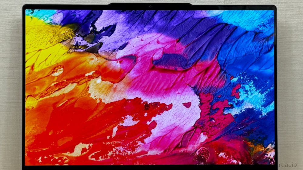 2.8K　OLED-DCI-P3 100％