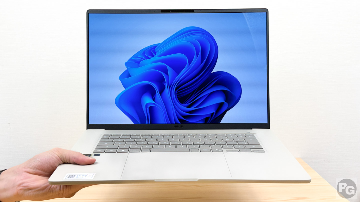 ASUS Zenbook SORA 16(UX3607OA)の実機レビュー 16インチで1.2㎏、パフォーマンスは最高クラスのクリエイターPC