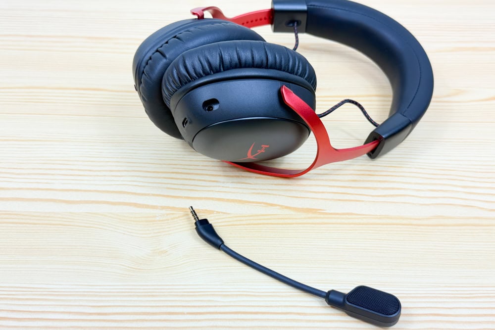 HyperX Cloud III S Wireless ゲーミングヘッドセット　マイクを外した状態