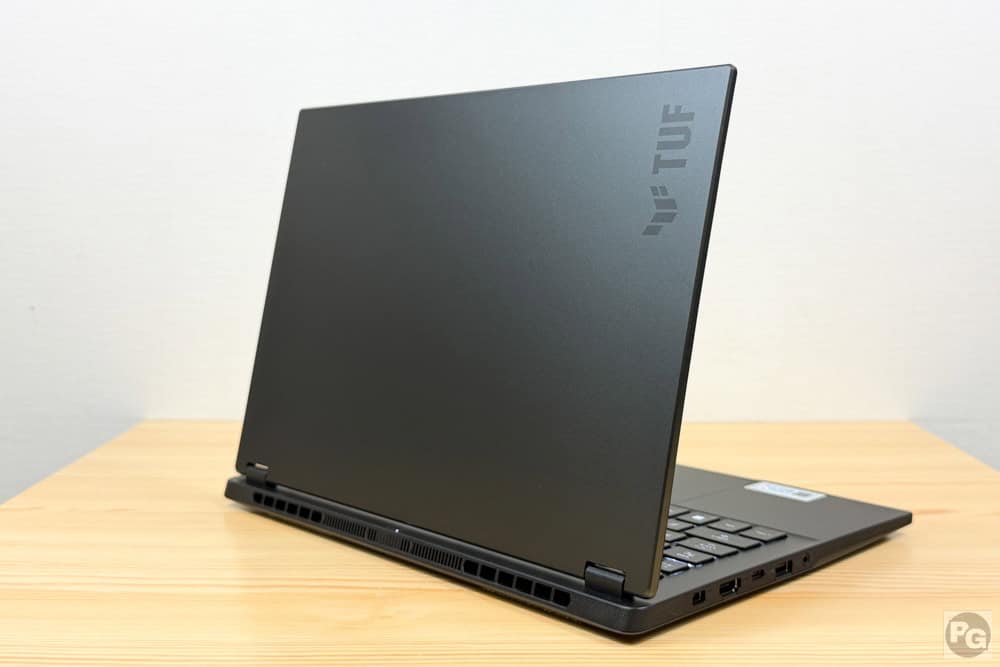 ASUS TUF Gaming A14 (2026) FA401GM 背面