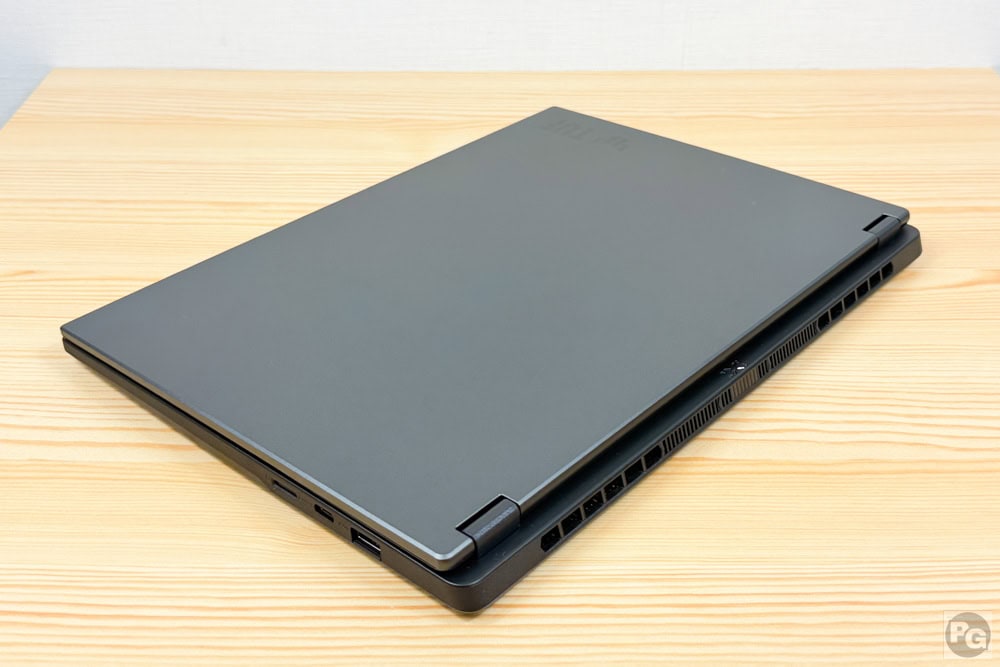 ASUS TUF Gaming A14 (2026) FA401GM 排気口