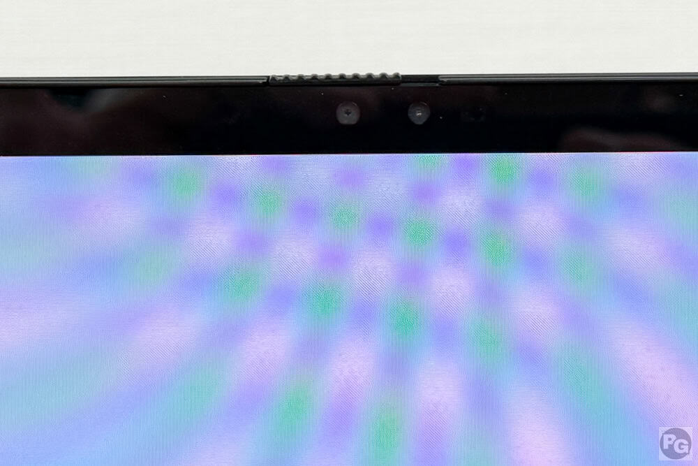 ASUS Zenbook 14 (UM3406) Webカメラ