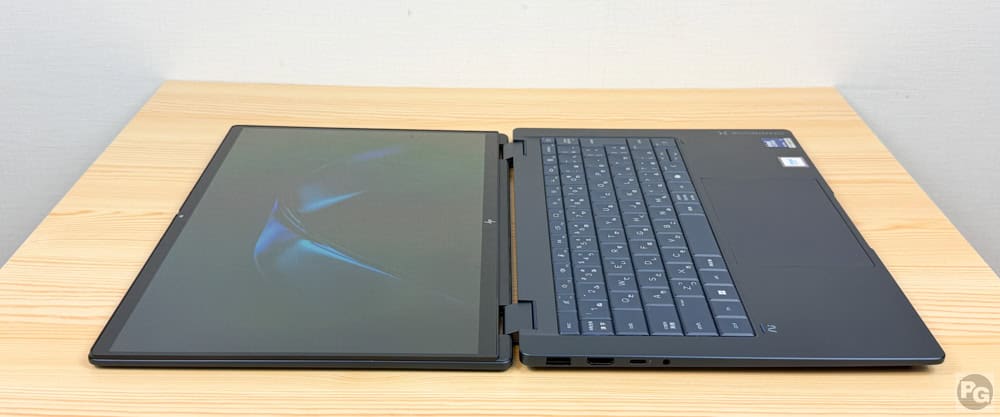HP OmniBook X Flip 14-kb 片手で開けることができるディスプレイ