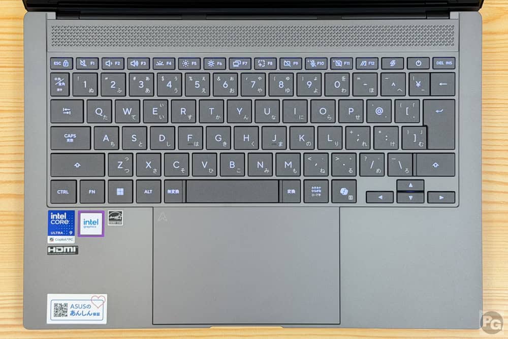 ASUS Zenbook S14 (UX5406) キーボード正面写真