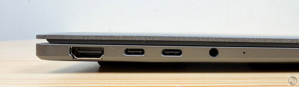ASUS Zenbook S14 (UX5406)の左側面インターフェイス