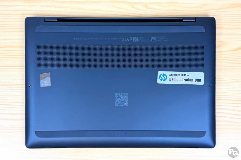 HP EliteBook X Flip G2i 14 底面カバー