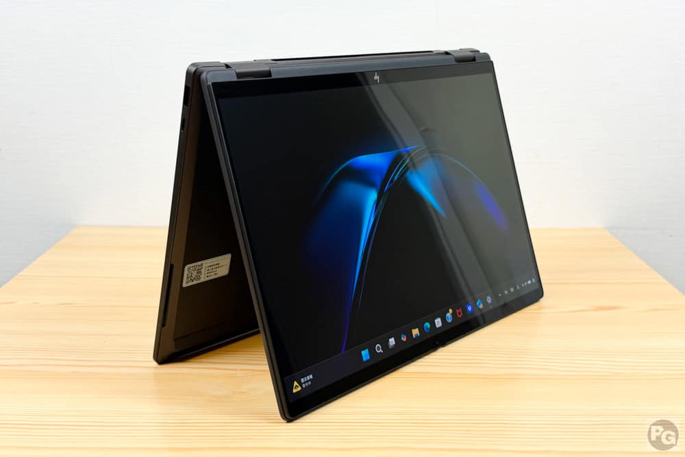 HP OmniBook X Flip 14-kc（AMD）テントモード