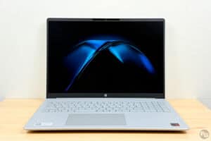 HP OmniBook 3 16-bzあ正面