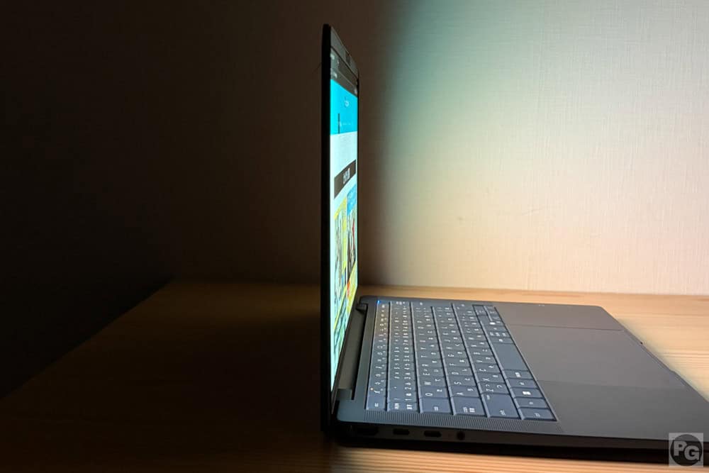 HP EliteBook X G2a 14 AI PC viewing abgle