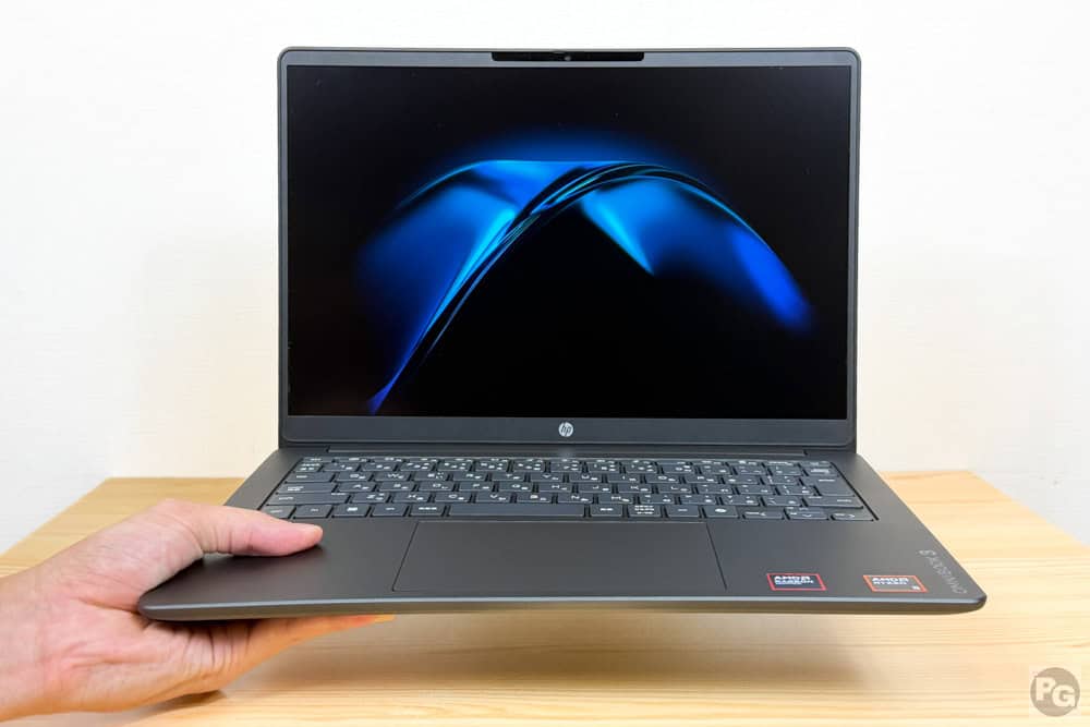 HP OmniBook 3 14-hy/hw マイカシルバーの筐体