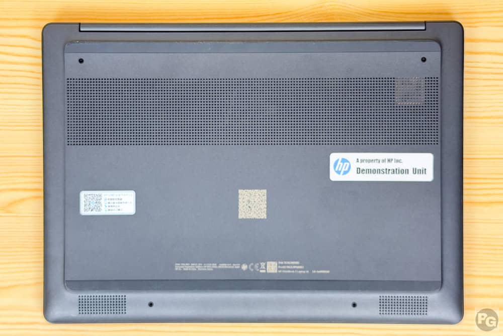 HP OmniBook 3 14-hy/hw　底面カバー