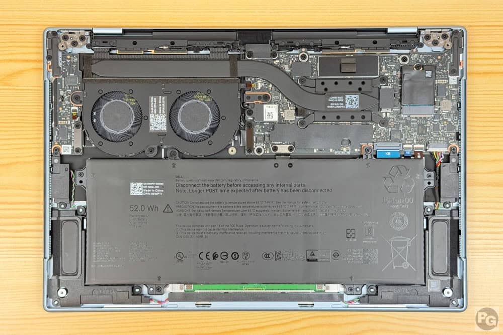 DELL XPS 13 (DX13260) 筐体内部を確認