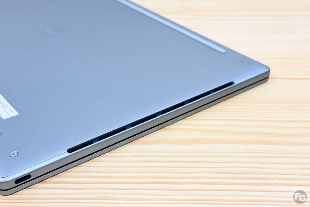 DELL XPS 13 (DX13260) のクワッドスピーカー