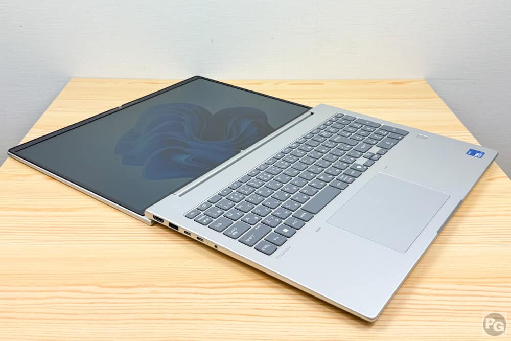 HP ProBook 4 G2i 16 AI PC　180度開くディスプレイ
