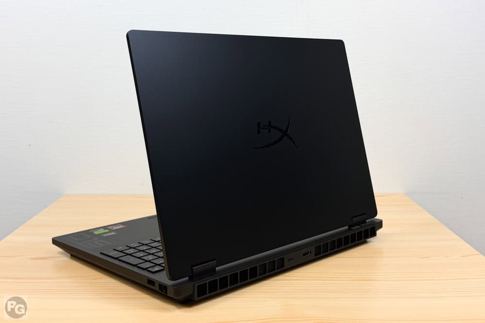 HyperX OMEN 15（AMD） MILスペック準拠の筐体