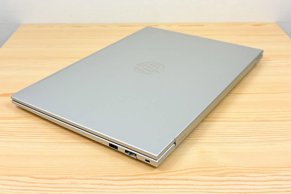 HP ProBook 4 G2a 16 AI PC幅359.4ミリ、奥行き251.0ミリ、高さ19.9ミリ～20.4ミリ