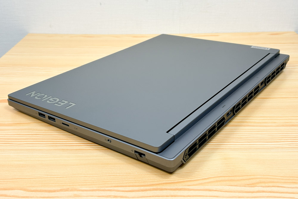 Lenovo Legion 5i Gen 9 (16型 Intel)　筐体