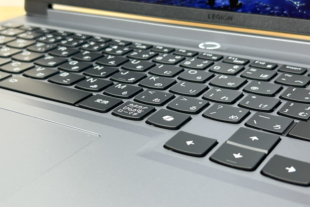 Lenovo Legion 5i Gen 9 (16型 Intel)　湾曲したキー