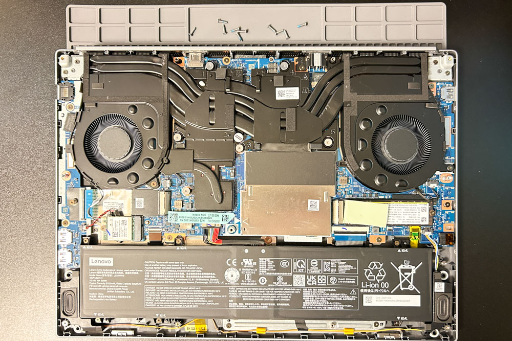 Lenovo Legion 5i Gen 9 (16型 Intel)　筐体内部