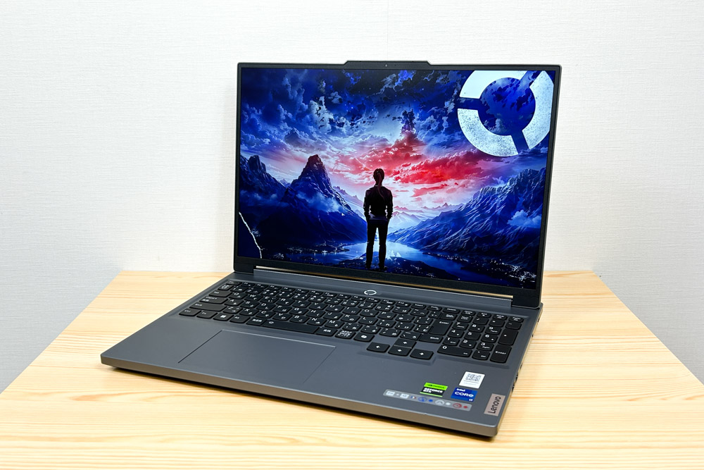 Lenovo Legion 5i Gen 9 (16型 Intel)　右斜め前から