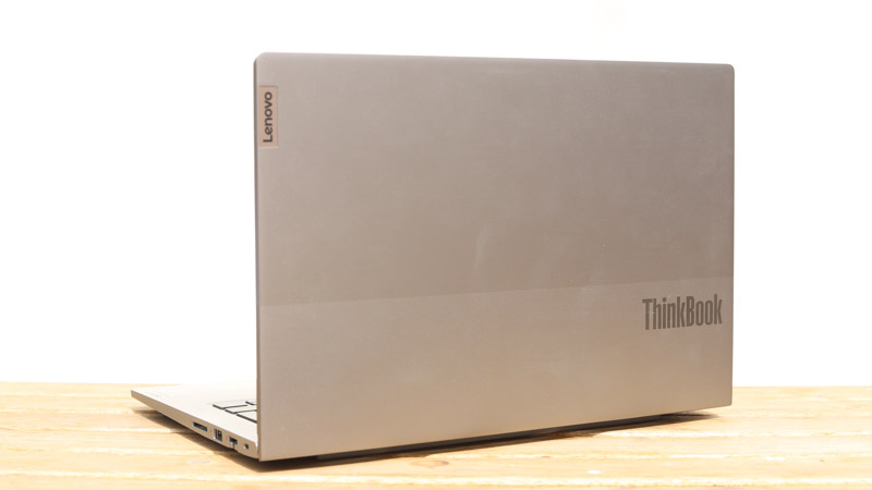 Thinkbook 背面