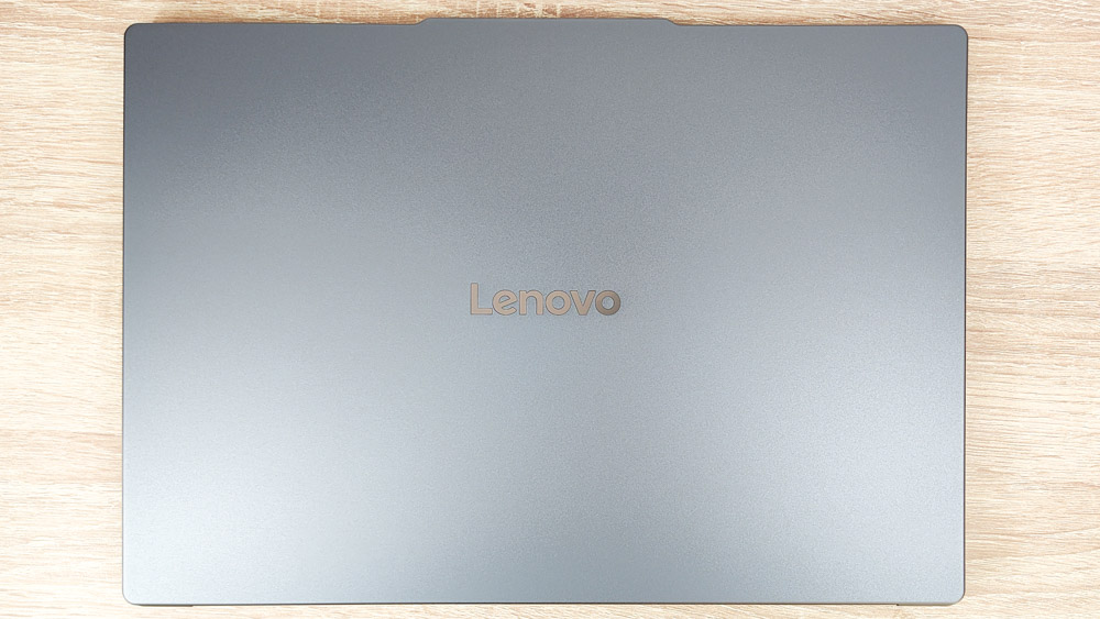 Lenovo Yoga Slim 7i Aura Edition Gen 9 天板