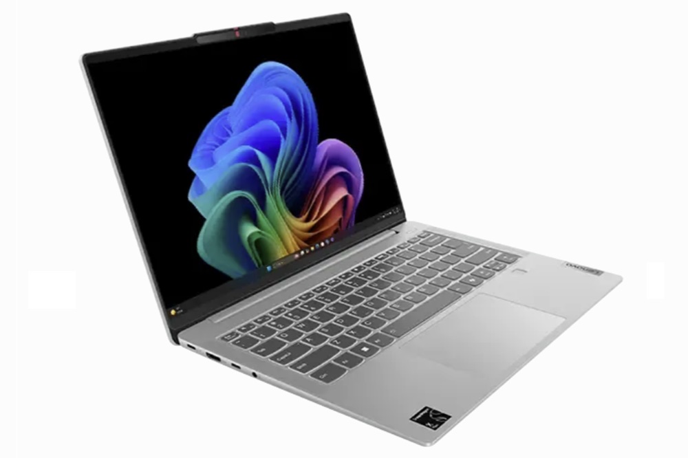 IdeaPad Slim 5x Gen 9 左斜め前から