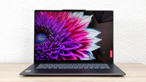 Lenovo Yoga Slim 7i Aura Edition Gen 9 正面