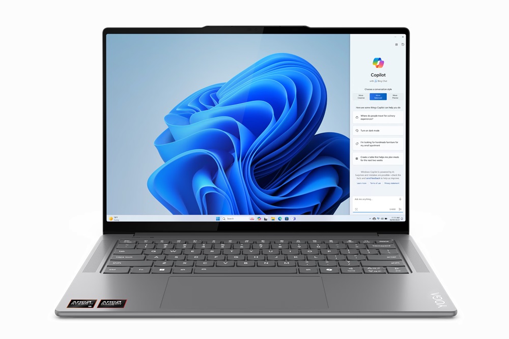 Yoga Pro 7 Gen 9 14.5型(AMD) 正面から