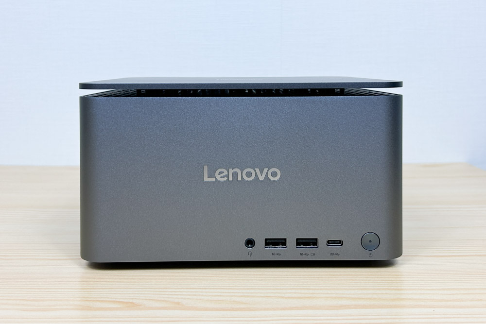 Lenovo ThinkCentre Neo Ultra 正面