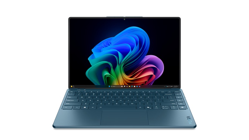 Lenovo Yoga Slim 9i Gen 10(14型 Intel) 正面